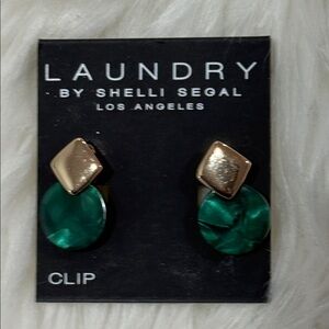 Laundry by Shelli Segal Clip On Earrings Gold Tone Metal and Green Resin Accents